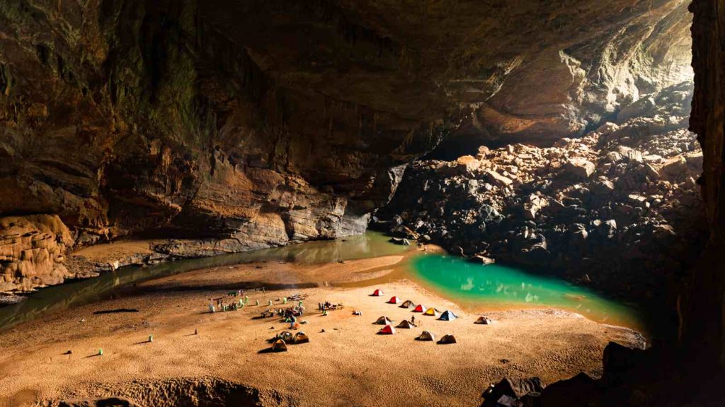 SON DOONG CAVE
