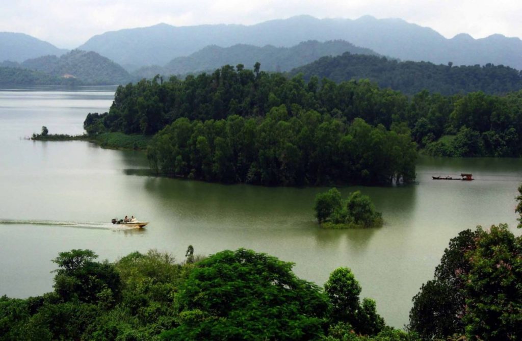 COC MOUNTAIN LAKE
