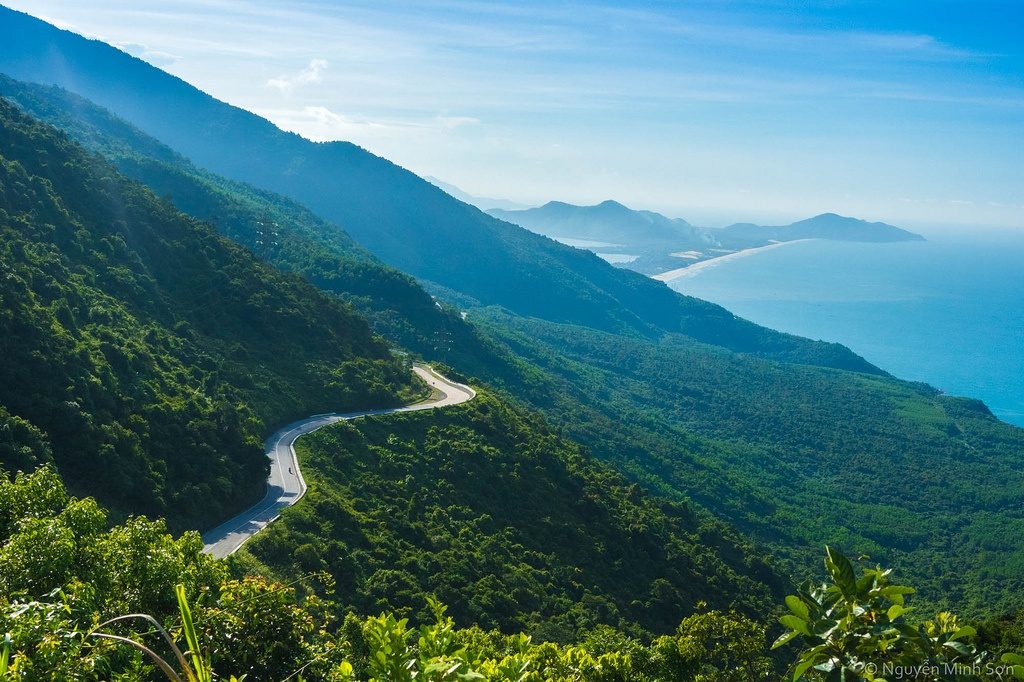ONE DAY HOI AN MOTORCYCLE TOUR TO HAI VAN PASS