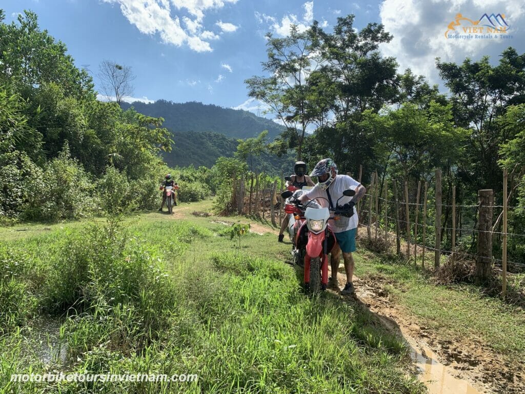 VIETNAM MOTORCYCLE TOUR ON HO CHI MINH TRAIL FOR 15 DAYS