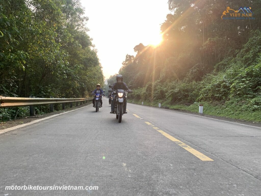 FULL NORTHERN VIETNAM DIRT MOTORBIKE TOUR 13-DAY FULL NORTHERN VIETNAM DIRT MOTORBIKE TOUR 13-DAY
