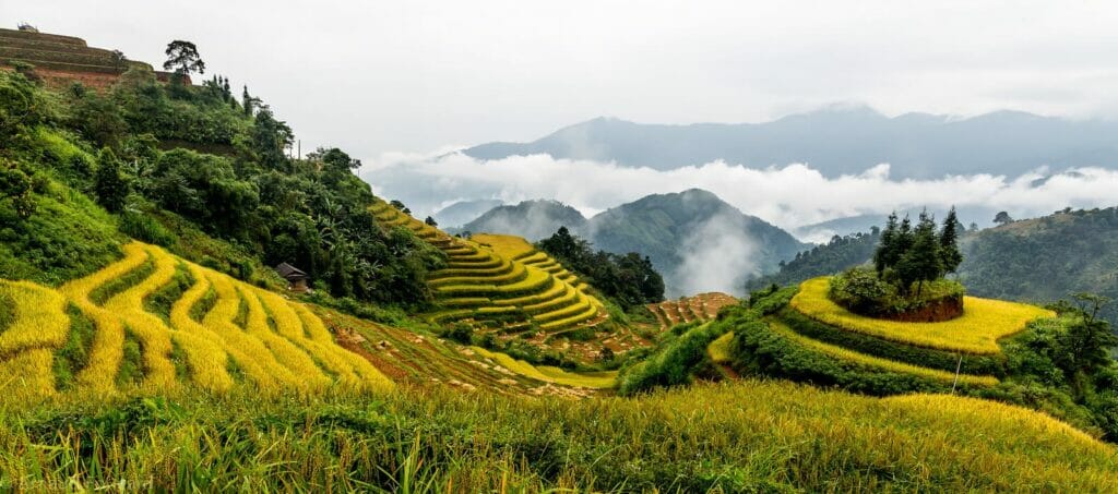 NORTH VIETNAM DIRT MOTORBIKE TOUR FROM WEST TO EAST