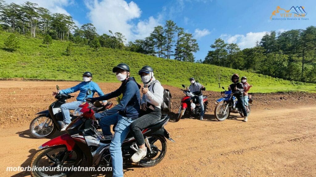 VIETNAM MOTORBIKE TOUR ON HO CHI MINH TRAIL AND COASTLINE