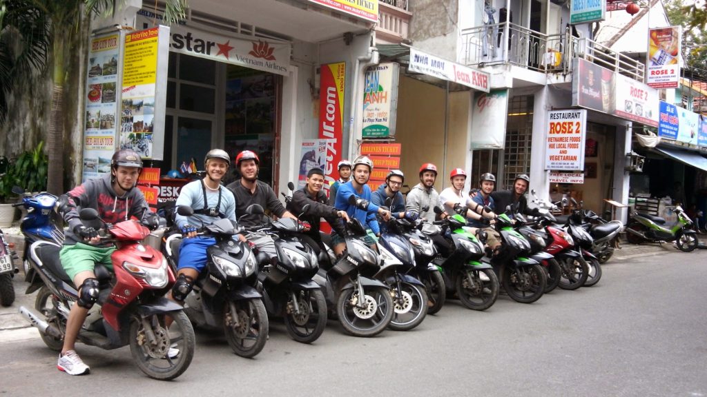 SHORT HANOI MOTORBIKE TOUR FOR COUNTRYSIDE LANDSCAPES SHORT HANOI MOTORBIKE TOUR FOR COUNTRYSIDE LANDSCAPES