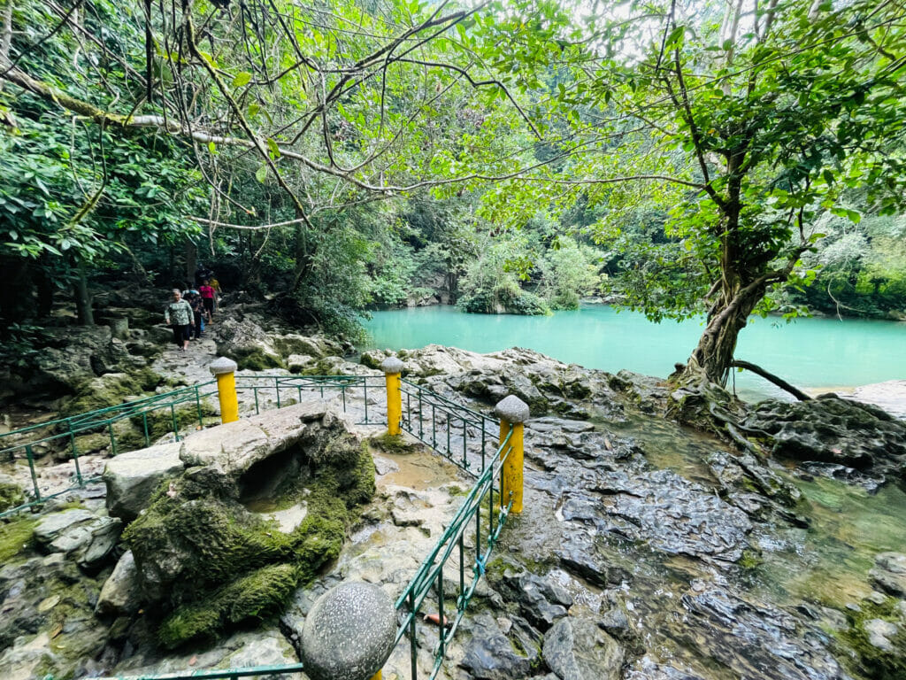NORTH VIETNAM DIRT MOTORBIKE TOUR FROM WEST TO EAST