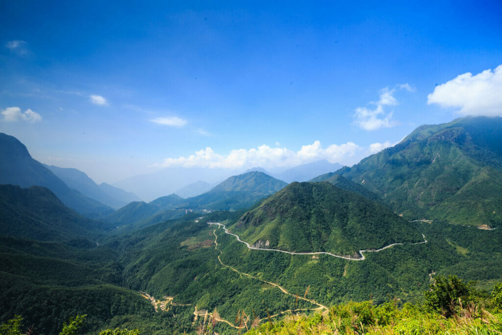 Northern Vietnam Motorbike Tour to Ta Xua , Mu Cang Chai, Y Ty, Sapa