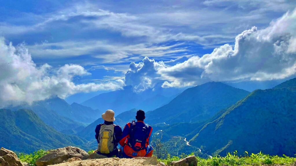 FULL VIETNAM MOTORCYCLE TOUR FROM SAIGON TO CAO BANG AND HA LONG BAY
