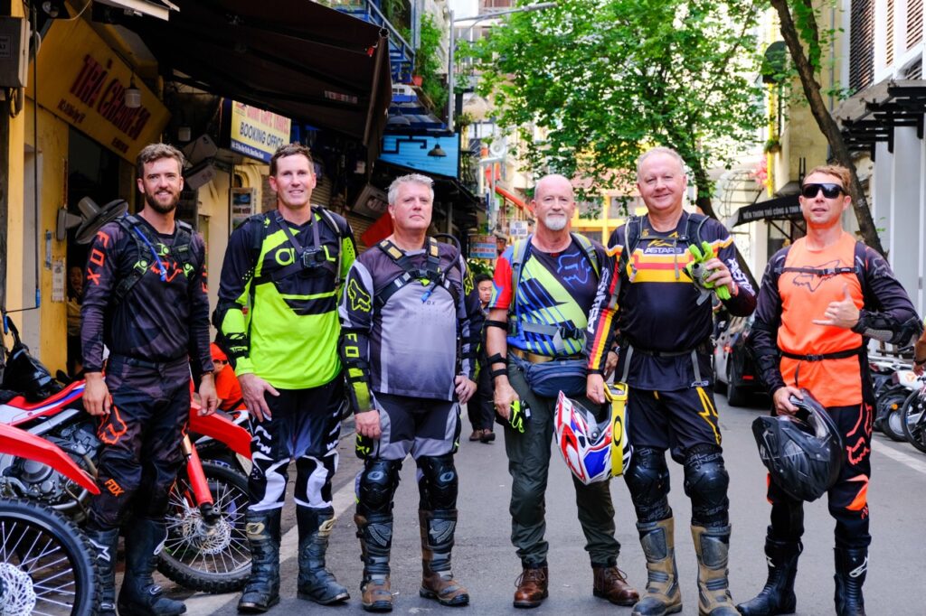 12-DAY VIETNAM MOTORBIKE TOUR FROM HANOI TO SAIGON 12-DAY VIETNAM MOTORBIKE TOUR FROM HANOI TO SAIGON
