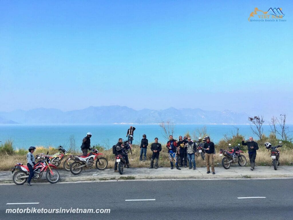 MUI NE MOTORBIKE TOUR TO SAND DUNES