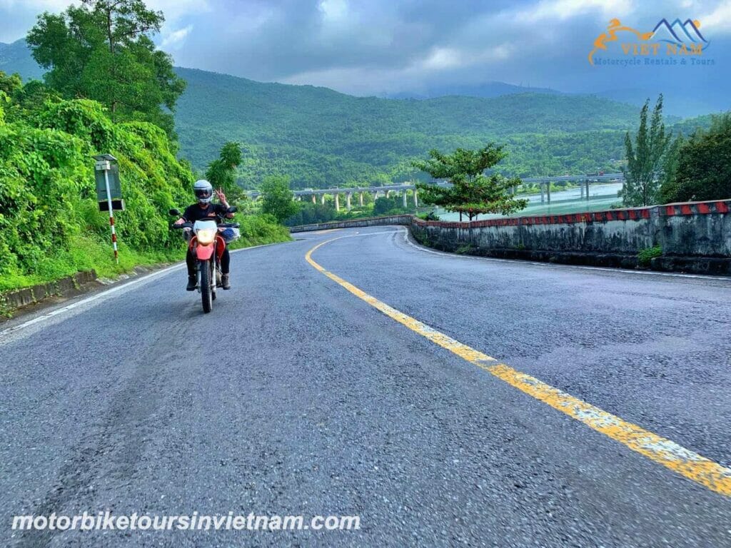 ONE DAY HOI AN TO HUE MOTORCYCLE TOUR