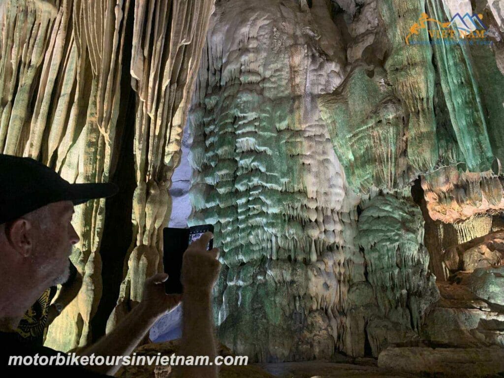 HOIAN MOTORBIKE TOUR TO HANOI VIA HO CHI MINH TRAILS AND DMZ