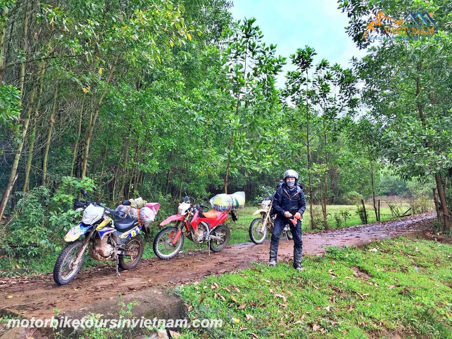 7-Day Saigon Dirt Bike Tour to Angkor Wat, Phnom Penh via Mekong Delta