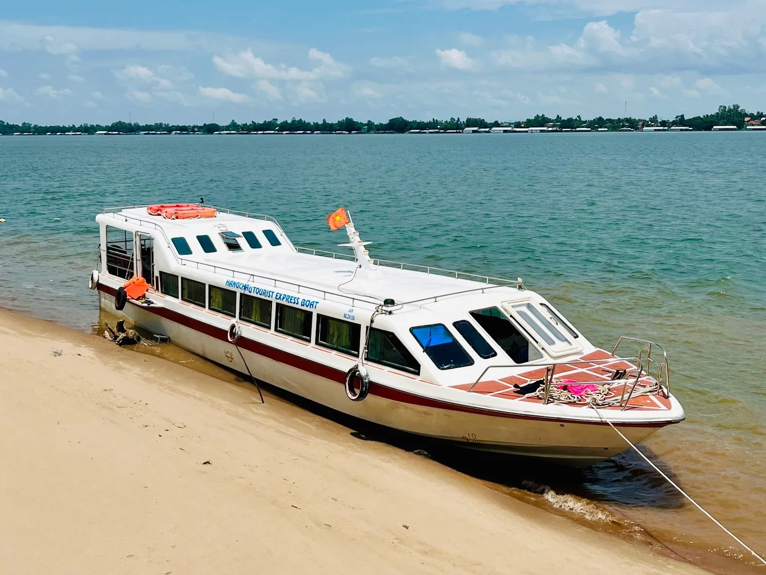 7-Day Saigon Dirt Bike Tour to Angkor Wat, Phnom Penh via Mekong Delta