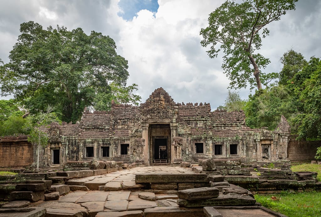 CAMBODIA MOTORBIKE TOUR FROM SIEM REAP TO PHNOM PENH 7-DAY CAMBODIA MOTORBIKE TOUR FROM SIEM REAP TO PHNOM PENH 7-DAY