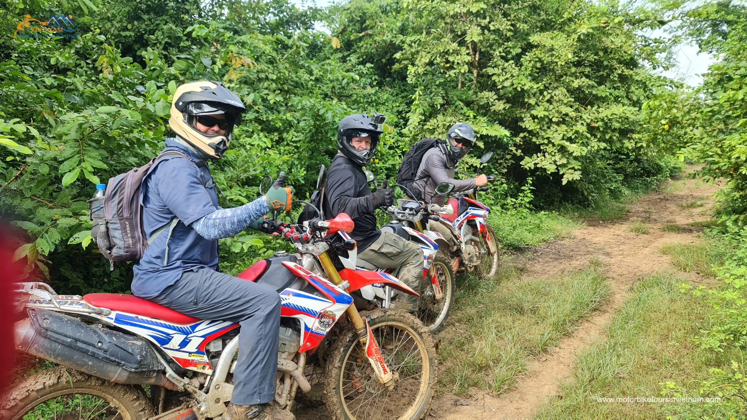 CAMBODIA DIRT BIKE TRIP TO SIHANOUKVILLE BEACH 5-DAY