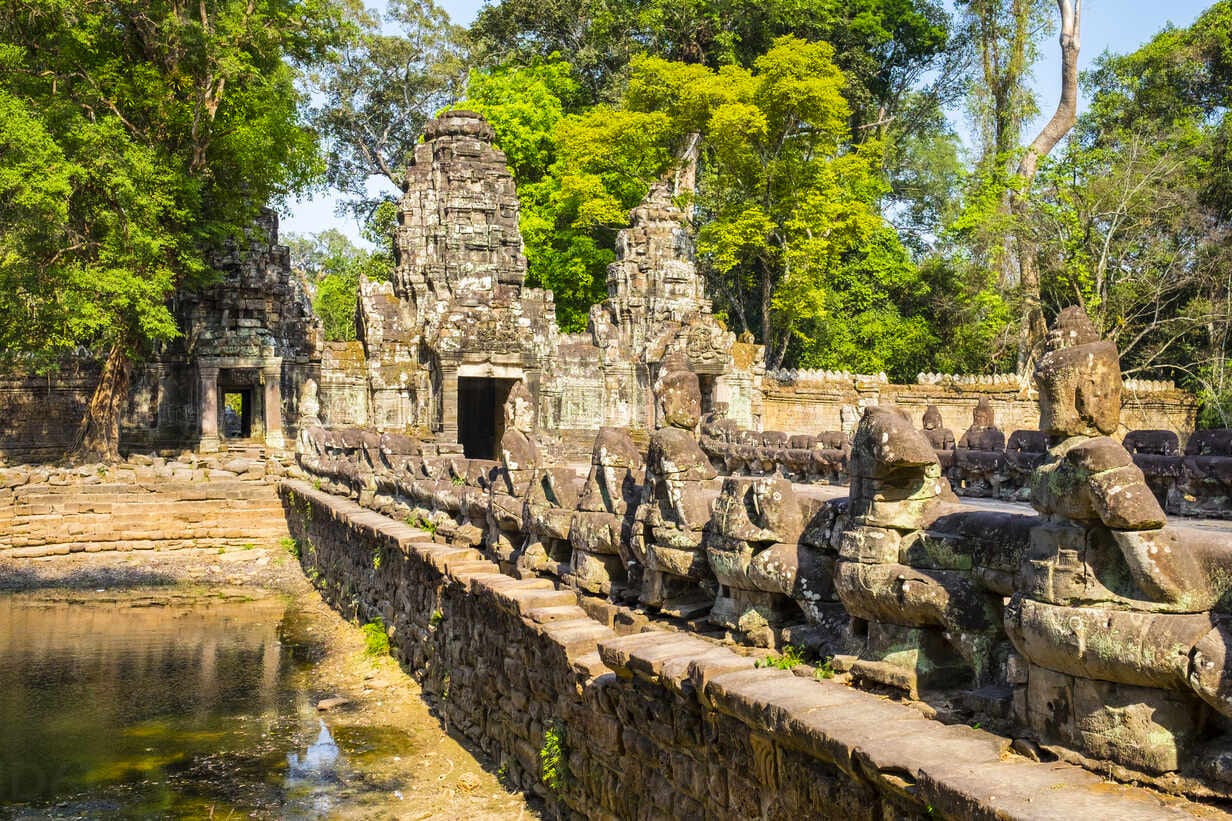 NORTHERN CAMBODIA MOTORBIKE TOUR FROM SIEM REAP 4-DAY NORTHERN CAMBODIA MOTORBIKE TOUR FROM SIEM REAP 4-DAY