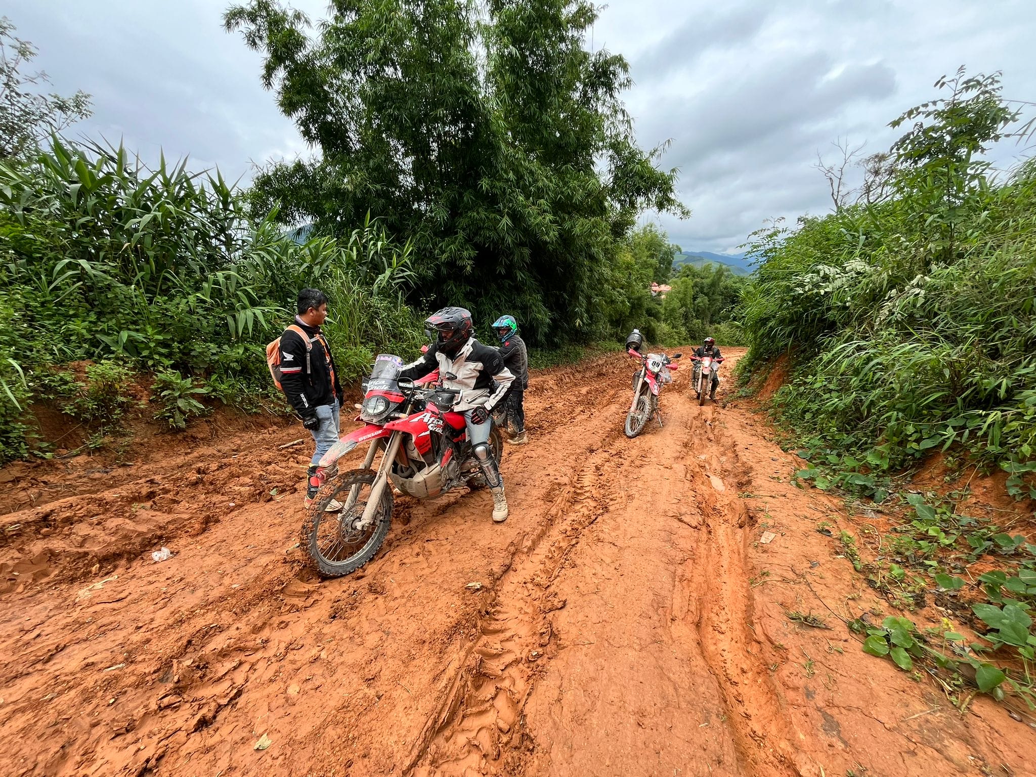 Adventurous Laos Dirt Bike Tour from Luang Prabang to Vang Vieng Adventurous Laos Dirt Bike Tour from Luang Prabang to Vang Vieng