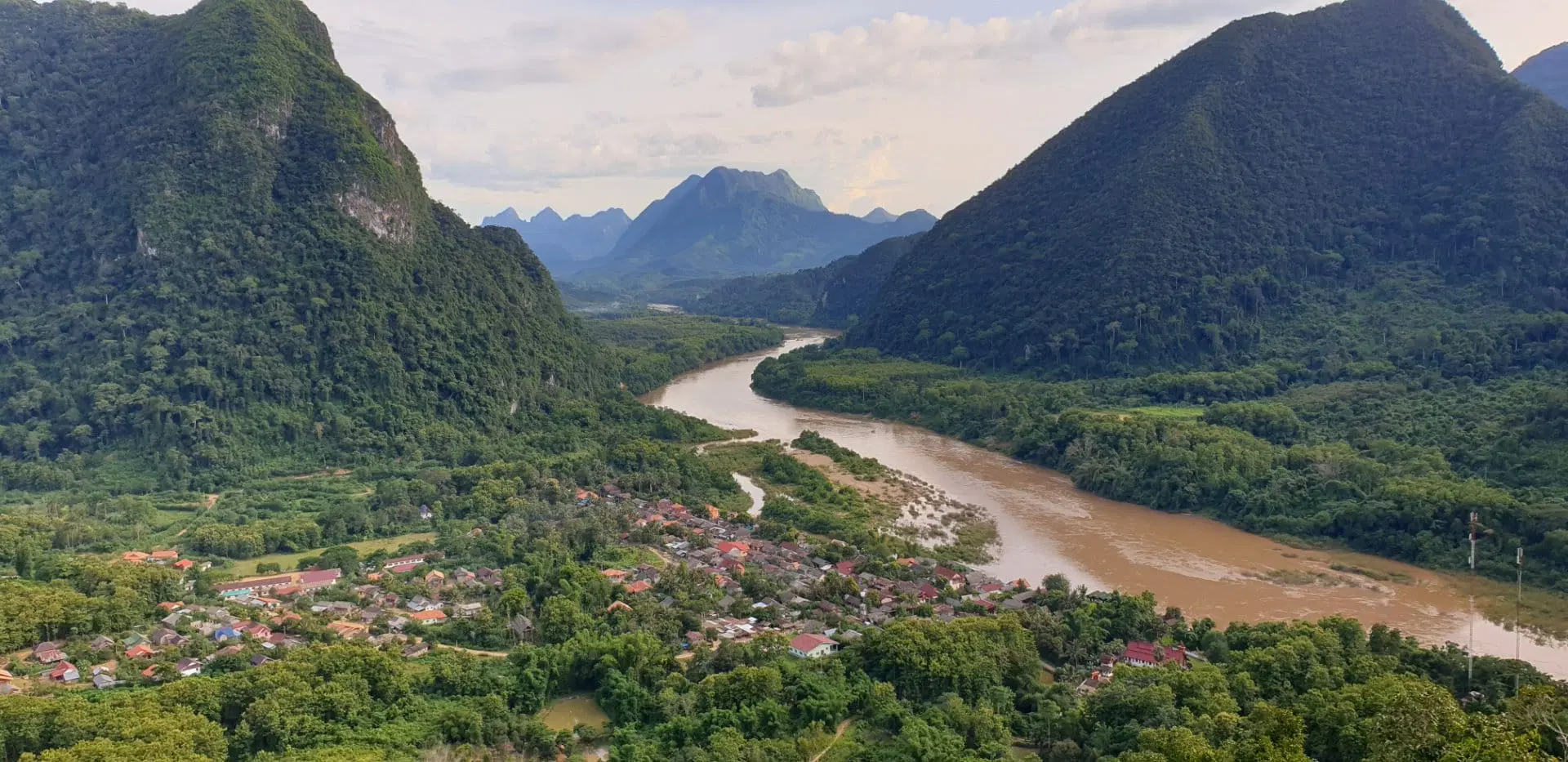 Adventurous Laos Dirt Bike Tour from Luang Prabang to Vang Vieng Adventurous Laos Dirt Bike Tour from Luang Prabang to Vang Vieng