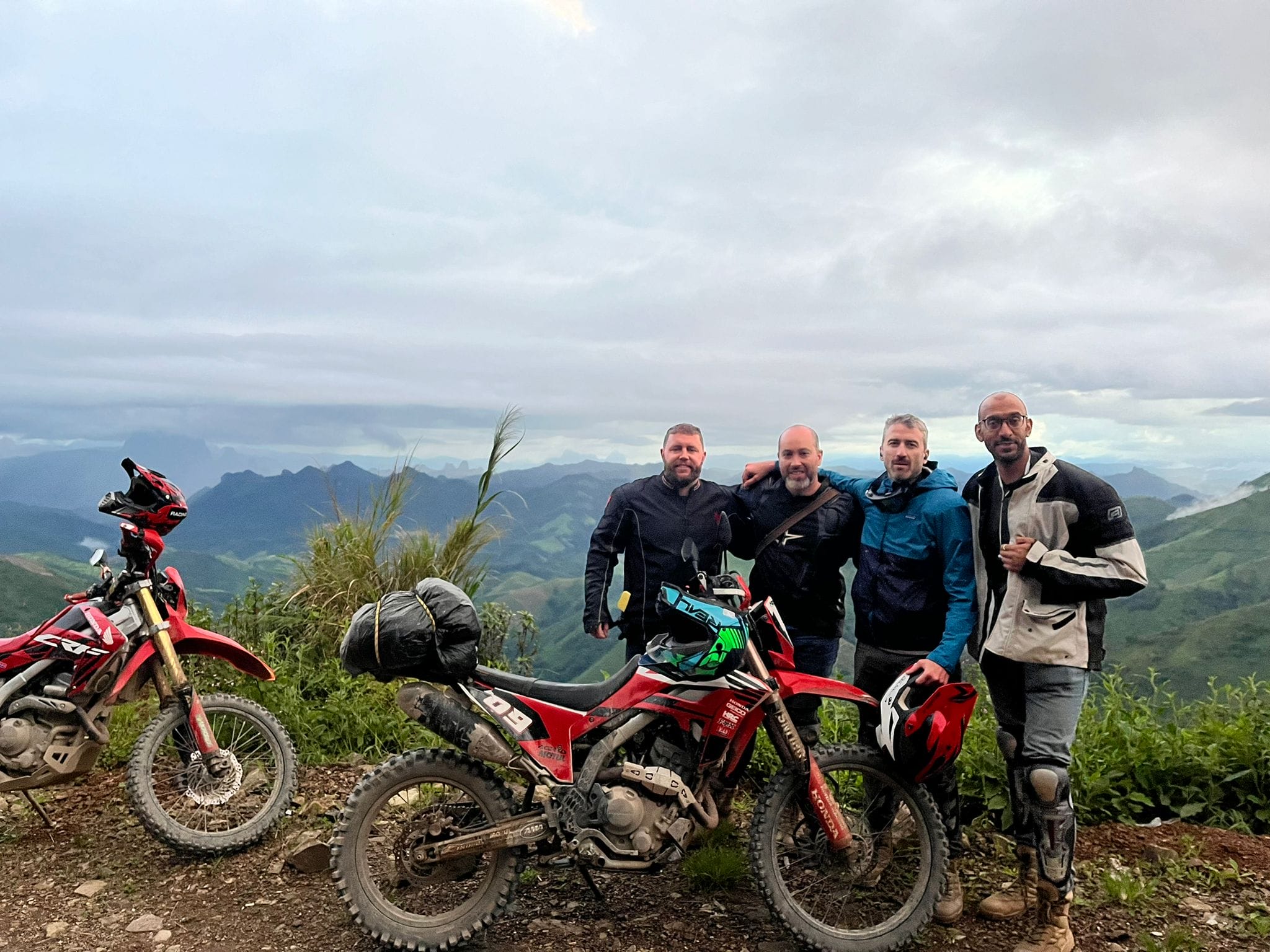 Laos Expedition from Luang Prabang to Golden Triangle, Phonsavan & 4000 islands